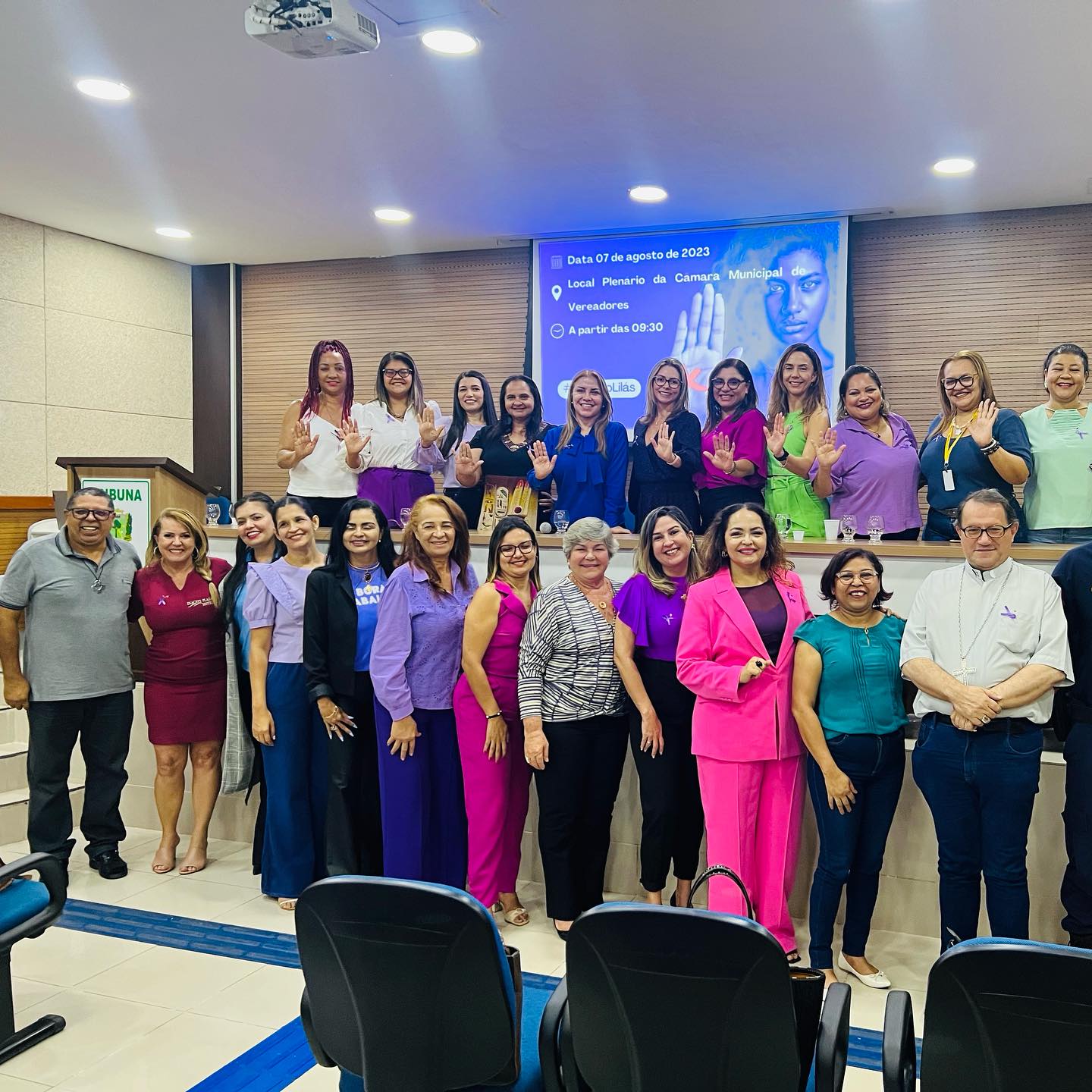 Elmar participa da abertura da campanha "Agosto lilás: todos pelo fim da violência contra mulher.