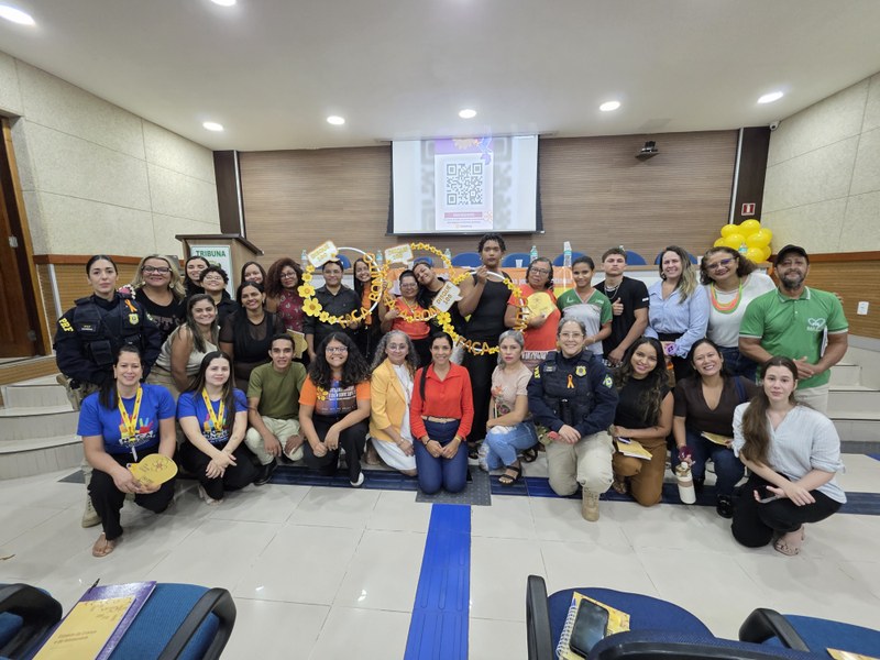 Elmar participa da abertura da campanha Maio Laranja promovido pela Seaspac