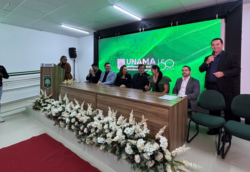 Elmar prestigia solenidade de expansão da Unama Marabá