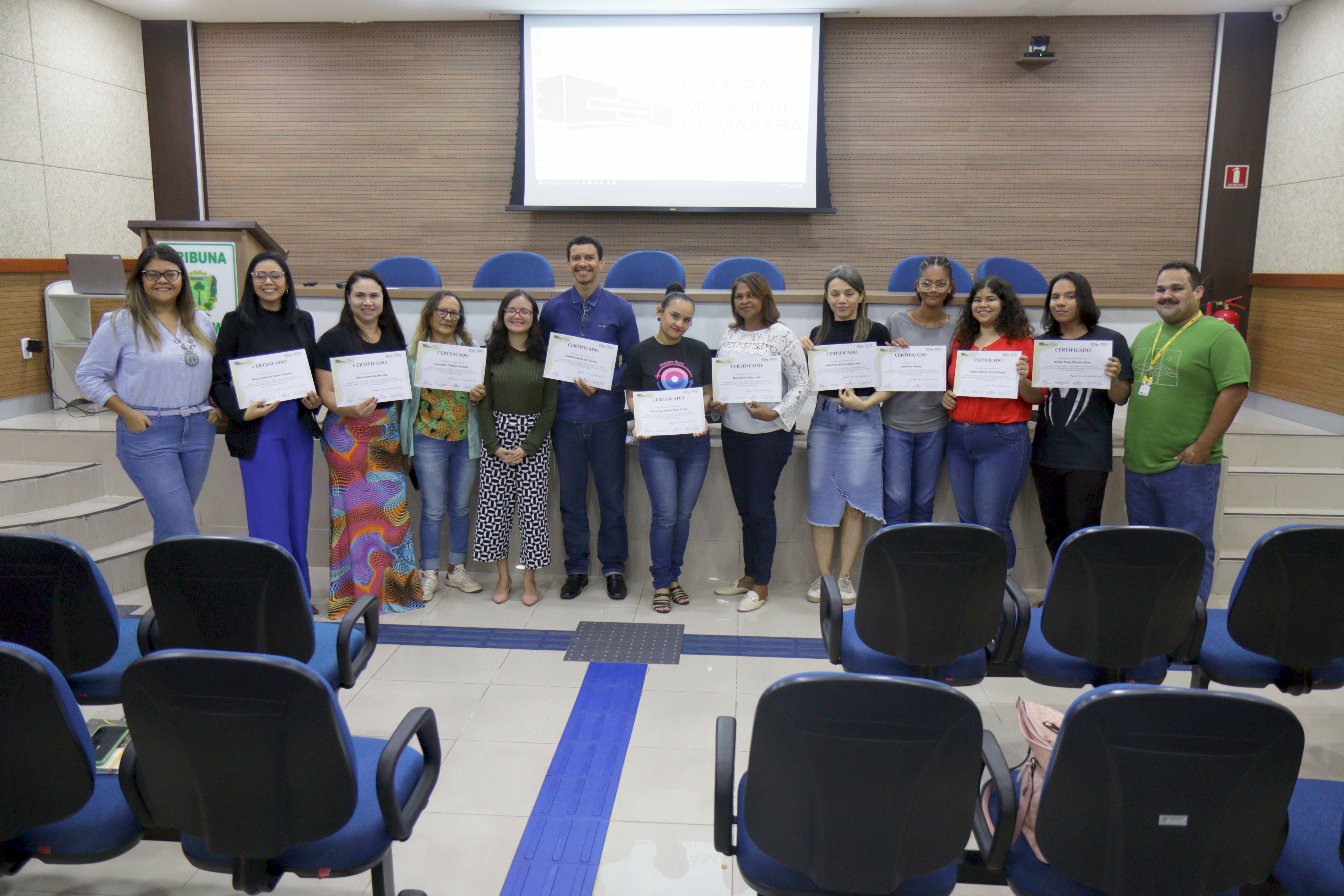 Elmar promove o encerramento do 1º curso de Libras para a comunidade