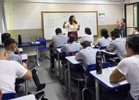 Elmar promove palestra de conscientização com alunos do CMRio