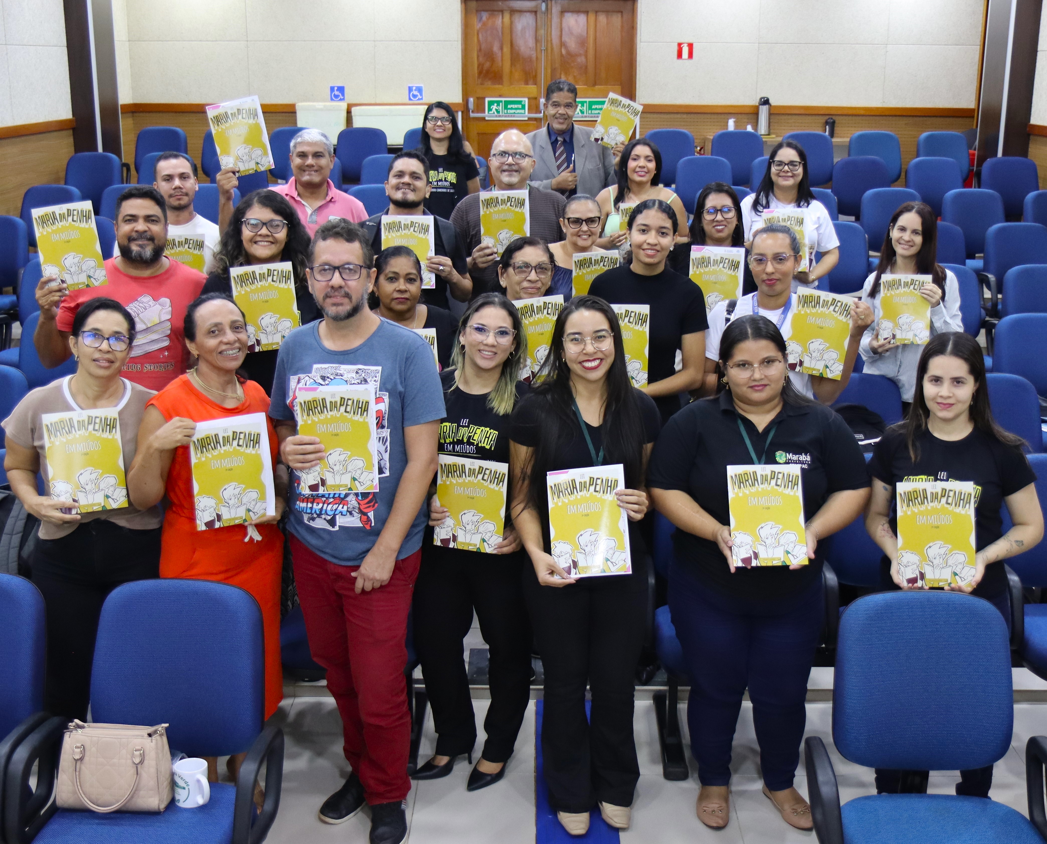 Elmar realiza formação do projeto Maria da Penha em Miúdos