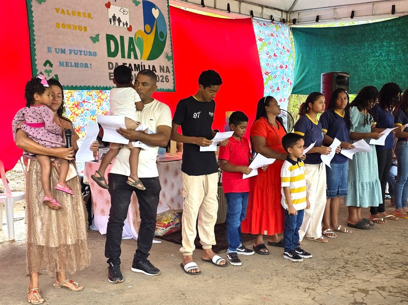 Escola do Legislativo Participa do Dia da Família nas Escolas