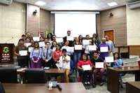 Escola do Legislativo realiza roda de conversa sobre a acessibilidade em espaços públicos. 