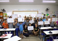 Escola Ida Valmont recebe palestra sobre violência contra as mulheres
