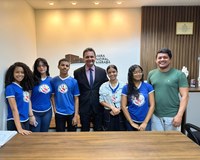 Jovens Parlamentares da Escola Gabriel Sales se reuniram com o vereador Márcio do São Félix
