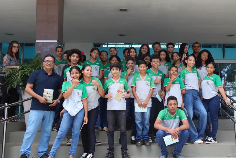 Memorial político de Marabá recebe alunos da escola Acy Barros