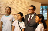 Vereador Ronisteu recebe vereadores mirins da Escola São José