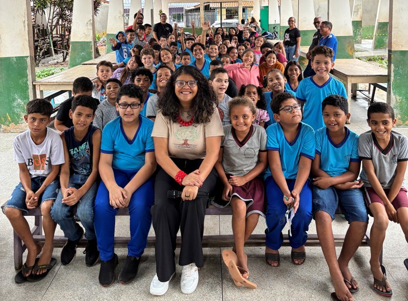 Parceria leva contação de histórias a mais de 150 alunos na Vila Sororó