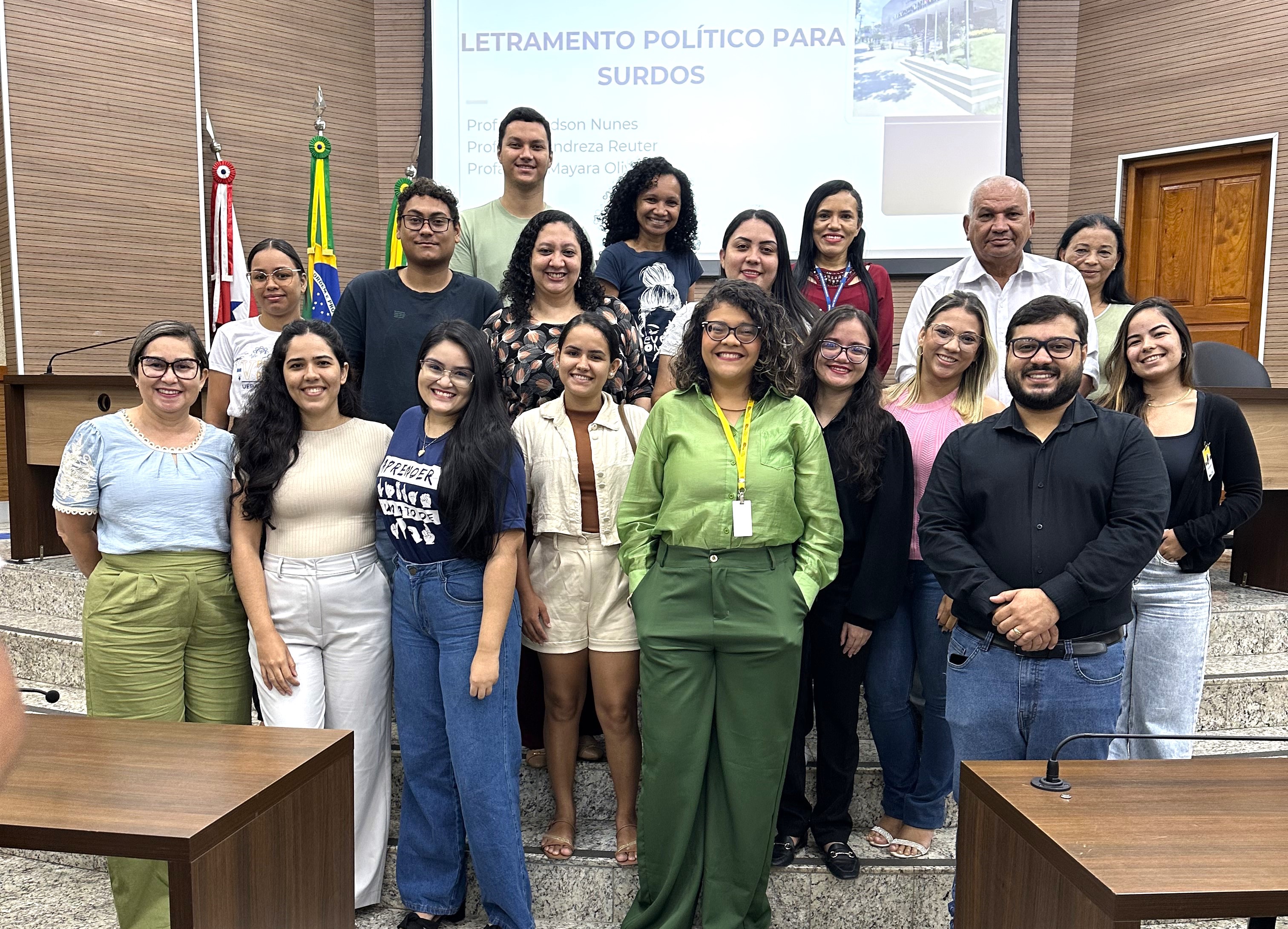 Elmar: roda de conversa promove letramento político para surdos