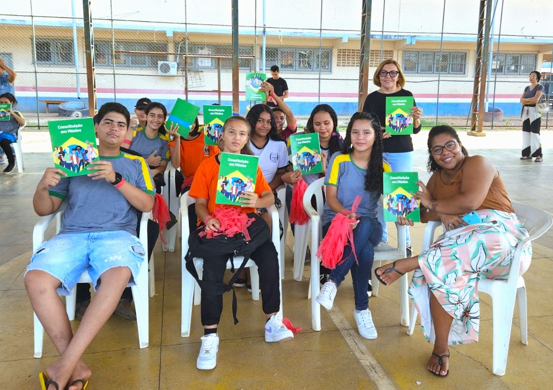 Turma do 9º Ano C da Escola Paulo Freire é campeã da gincana interna do Projeto Constituição em Miúdos