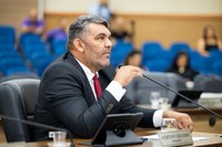 Aerton Grande solicita asfalto para Morada Nova