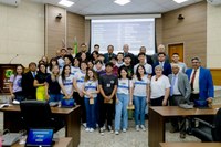 Alunos da Escola Disneylândia visitam a Câmara