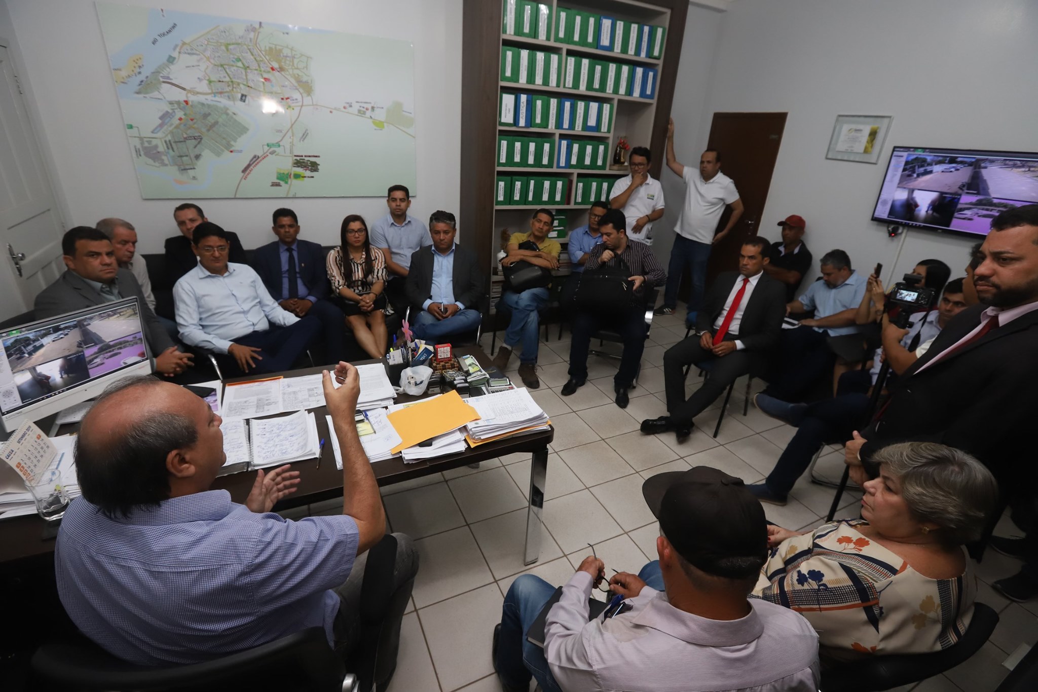 Buritirama assina acordo de compromisso com vereadores e prefeito