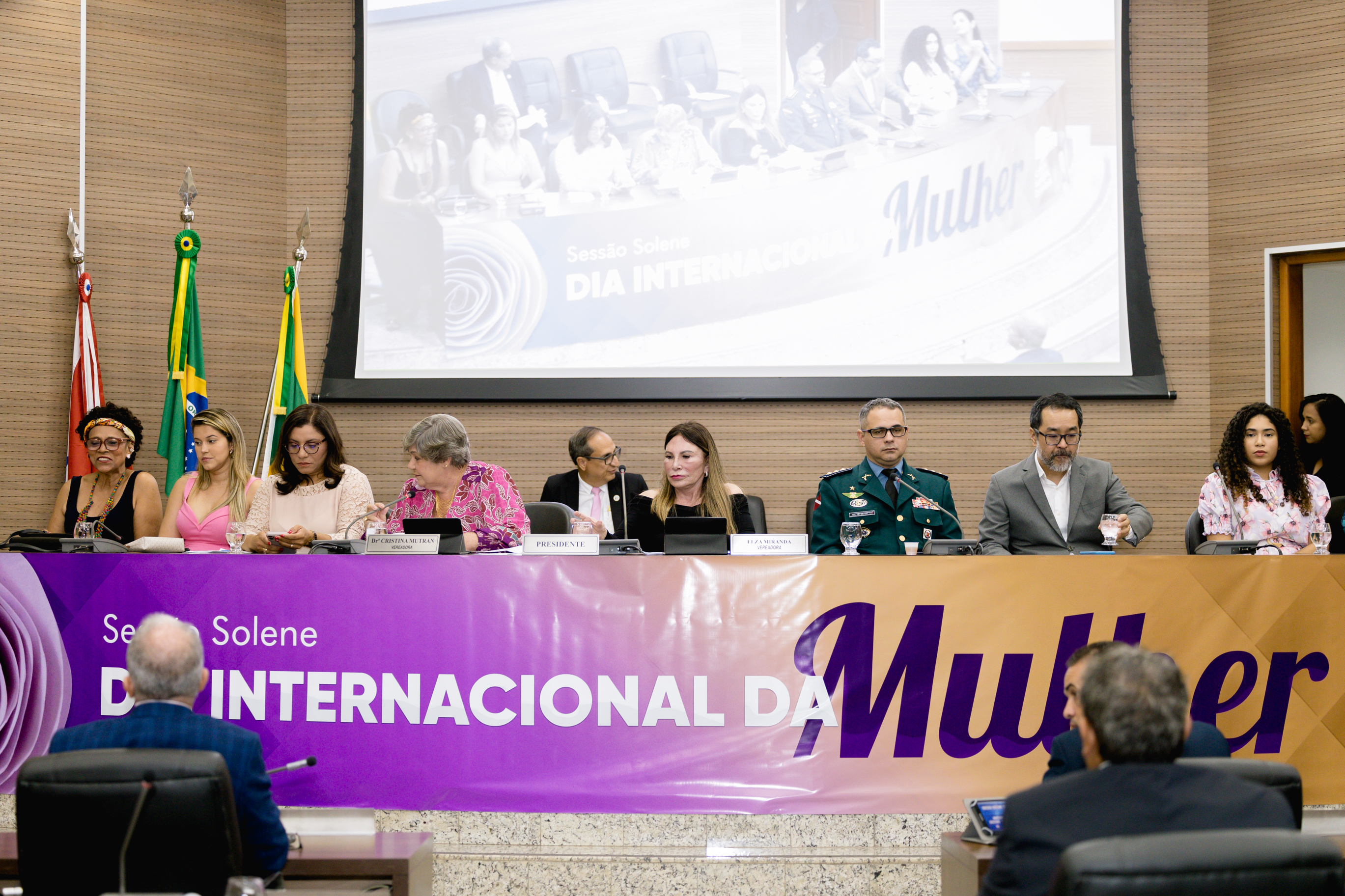 Câmara condecora 20 mulheres em sessão solene do 8 de março