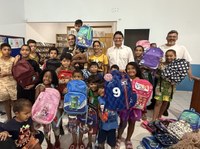 Câmara entrega 322 kits escolares arrecadados na 4ª Corrida do Legislador