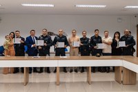 Câmara entrega Moção de Aplausos a seis policiais militares por atuação no combate ao tráfico
