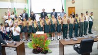 Câmara faz sessão pelo Dia da Bíblia e condecora líderes cristãos