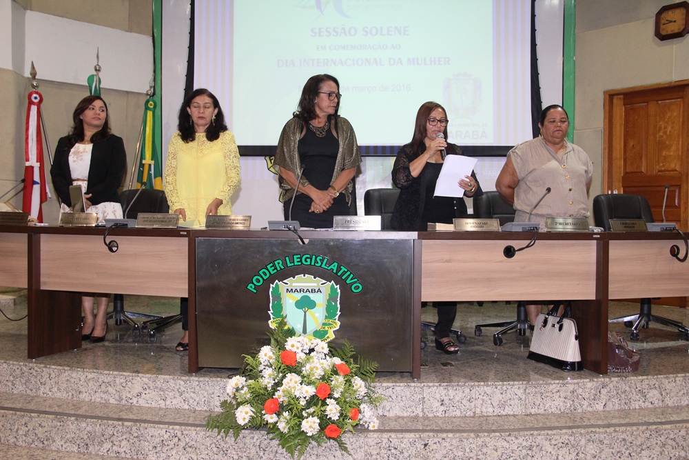 Câmara homenageia 16 personalidades em Sessão Solene pelo Dia Internacional da Mulher