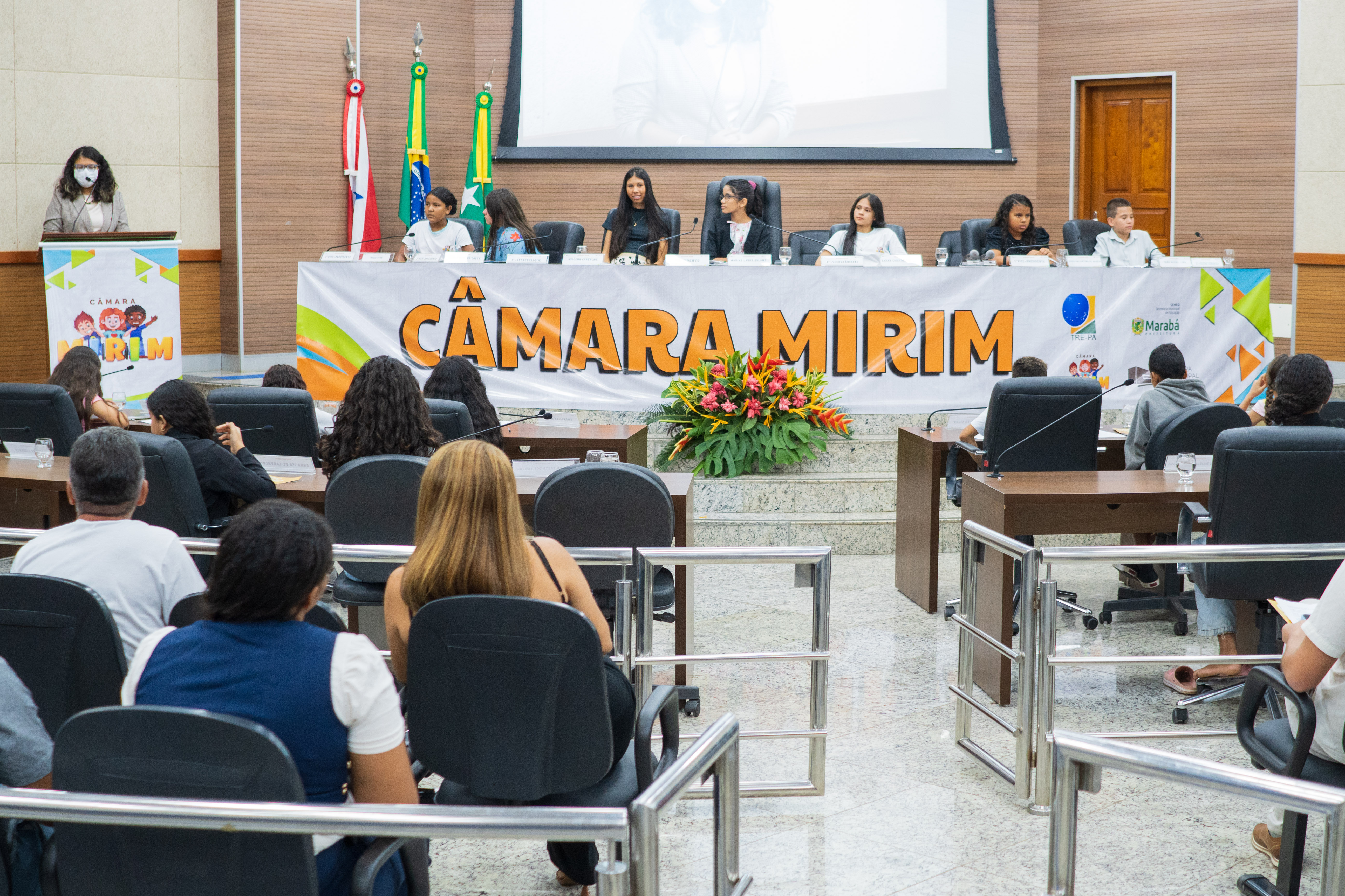 Câmara Mirim destaca força da juventude na defesa dos direitos dos idosos