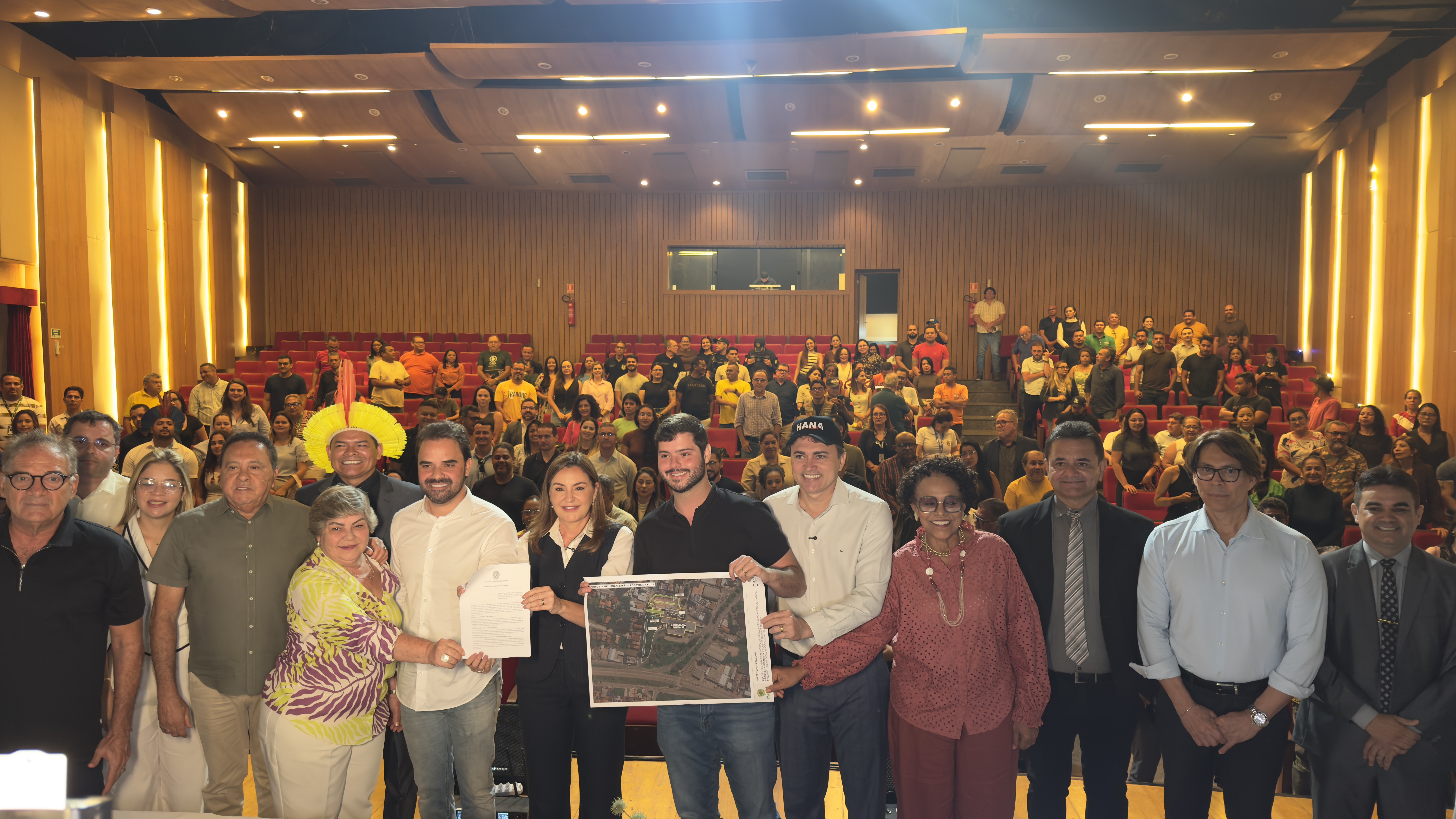 Câmara participa da entrega de área destinada à revitalização urbana na Folha 32