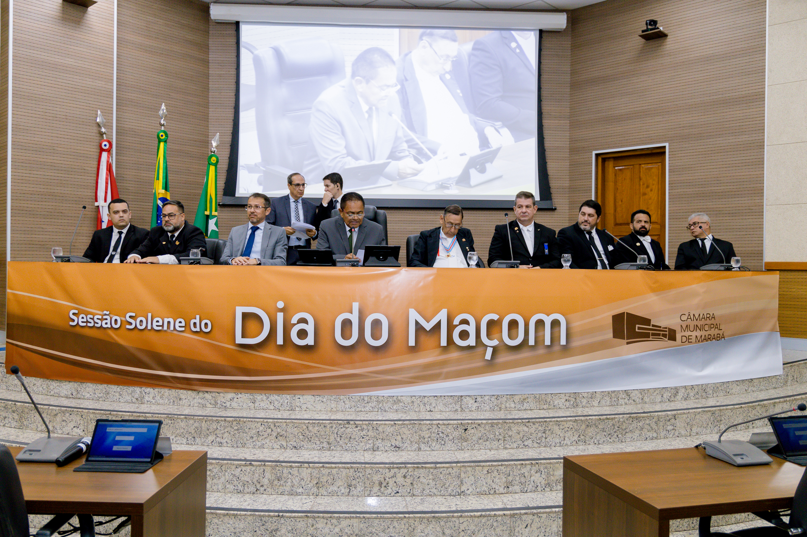 Com entrega de comendas, Câmara homenageia maçons em Marabá