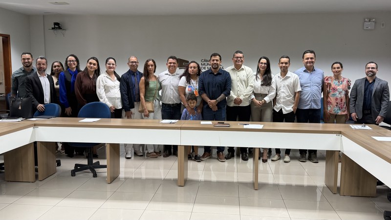 Comissão de Saúde discute crise no atendimento a pacientes com TEA