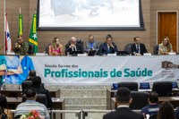 Em Sessão Solene, Câmara homenageia 20 profissionais de saúde de Marabá