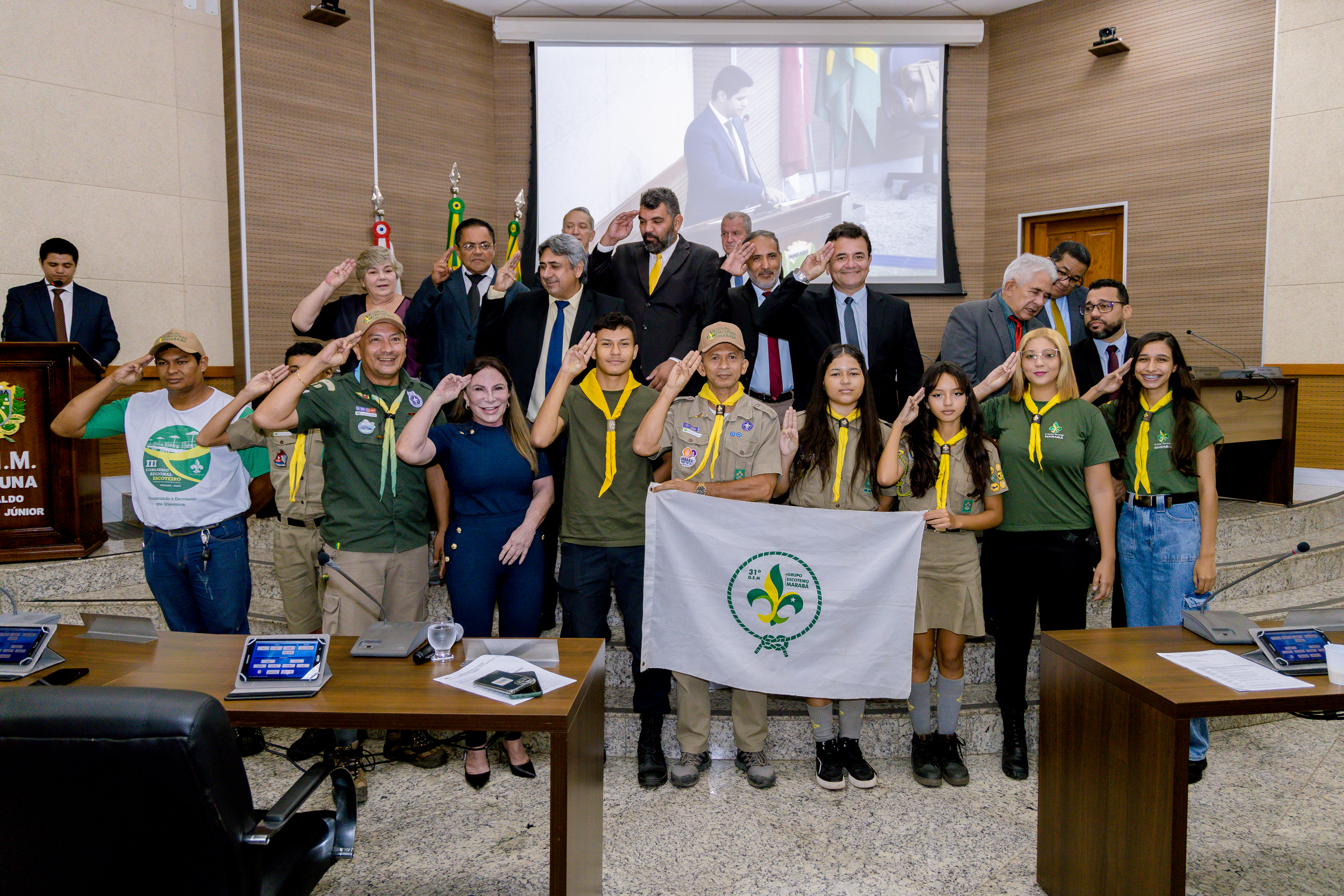 Escoteiros recebem Moção de Aplauso na CMM