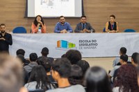 Estudantes ocupam Plenarinho na abertura dos trabalhos da Escola do Legislativo em 2026