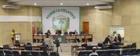 Fechamento de biblioteca e Casa do Professor causa polêmica entre vereadores