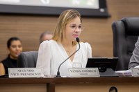 Maiana Stringari solicita asfaltamento na Vila Capistrano de Abreu