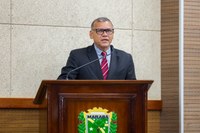 Orlando Elias solicita operação tapa-buracos em bairro da Nova Marabá