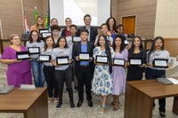 Parlamento Jovem encerra atividades com condecorações
