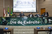 Pelo Dia do Exército, CMM homenageia 5 militares