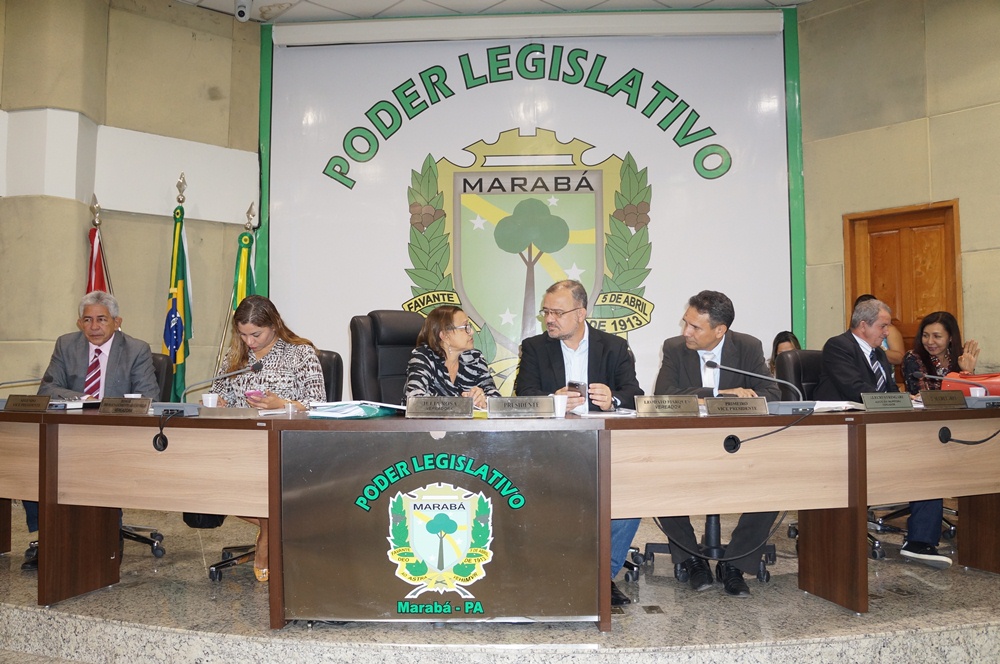 Prefeito Salame participa de Sessão na Câmara Municipal