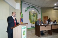 Primeira sessão ordinária de 2014 é marcada pela presença do prefeito João Salame