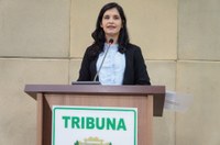 Priscila Veloso critica ato na porta de seu gabinete