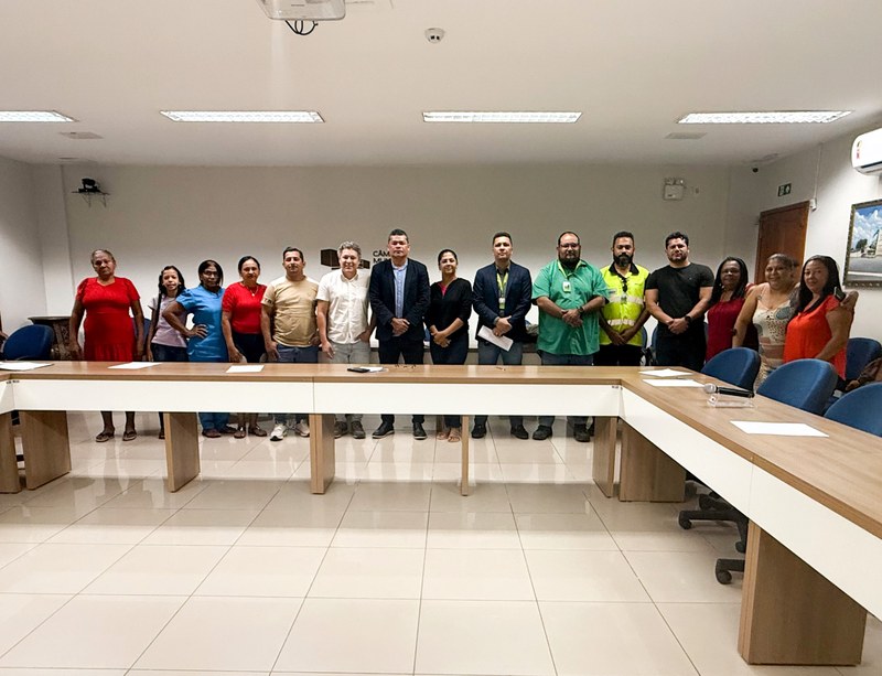 Reunião na Câmara busca soluções para alagamentos no Bairro Amapá