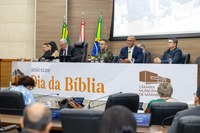 Sessão do Dia da Bíblia homenageia 13 pessoas e projetos de Marabá