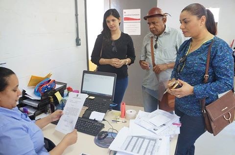Vereadores pedem informações de construtora