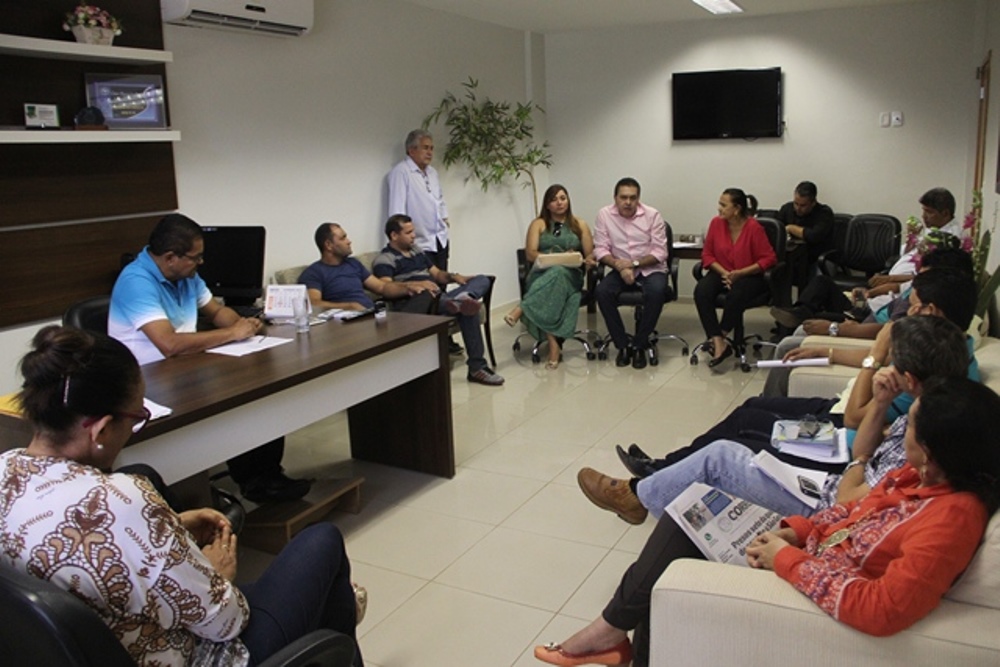 Vereadores recebem deputado Chamon para discutir Hidrelétrica de Marabá