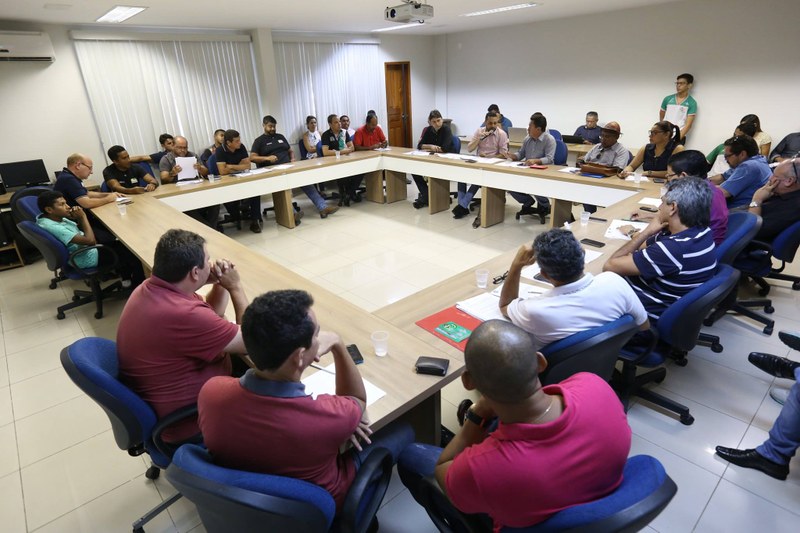 Vereadores recebem equipe da SEMEL para discutir apoio às modalidades esportivas